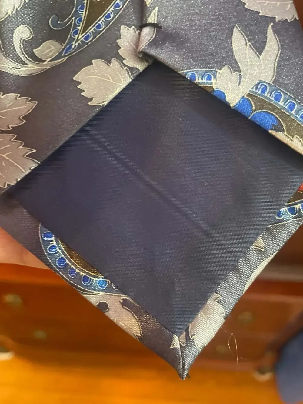 Vintage City Gold Handmade Italy 100% Silk Tie Blue Floral Paisley Grape Pattern